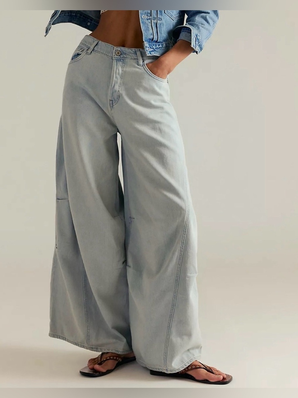 We The Free Light Wash Wide Leg Jeans - Picture 1 of 6